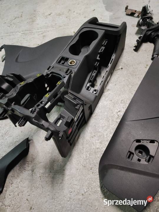 Ford Focus Mk3 HB 11r Tunel Środkowy Panel łódzkie Wieluń