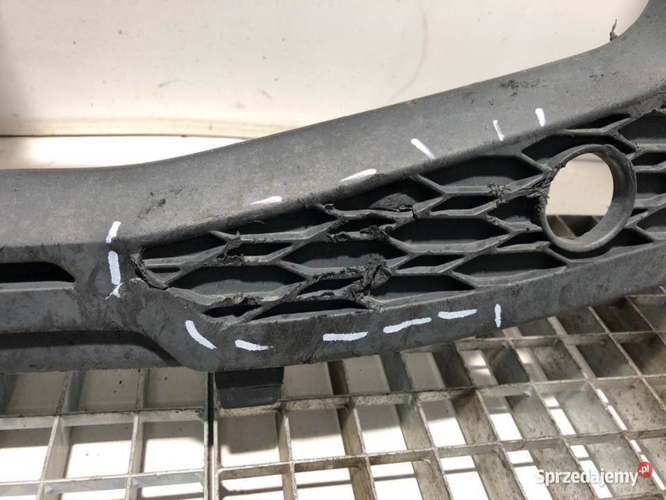 ATRAPA GRILL VOLVO FH II 82491908 Hatchback sprzedam