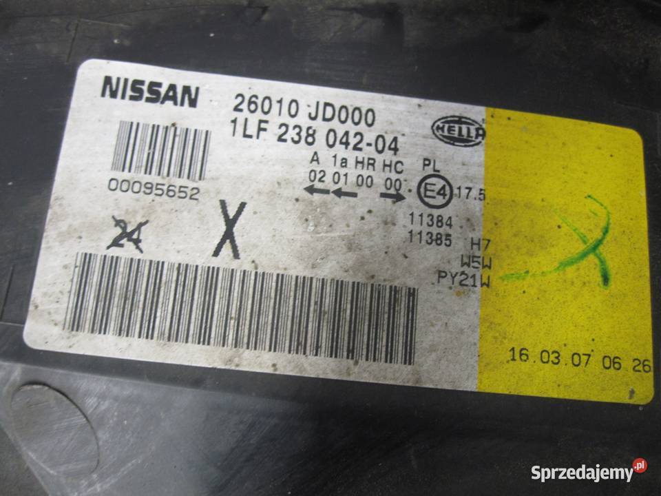 NISSAN QASHQAI I J10 07r lampa prawa przód