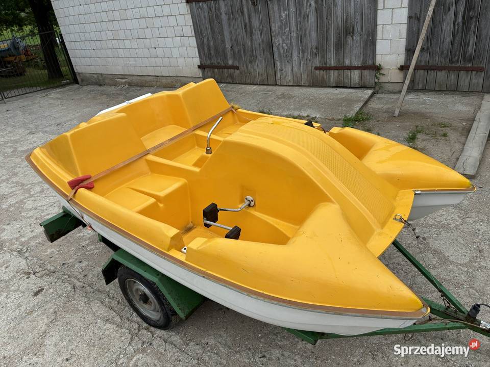 Rower wodny z przyczekpką Sejny