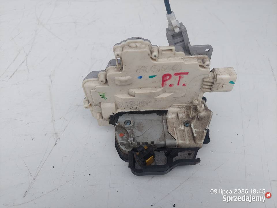 AUDI A8 D3 42 TDI 0510 ZAMEK DRZWI PRAWY TYŁ Włoszczowa