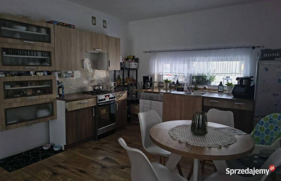 Dom bliźniak z ogrodem w Nowosiedlicach Nowosiedlice