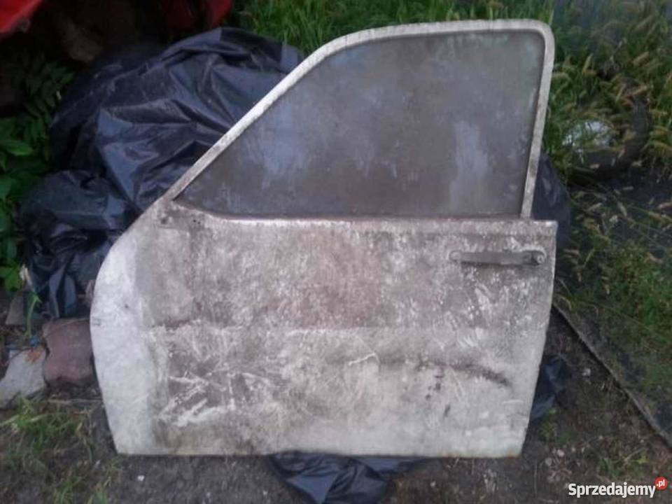 Dacia 1300 błotnik dzrwi zdrowe uzbrojone śląskie Częstochowa sprzedam