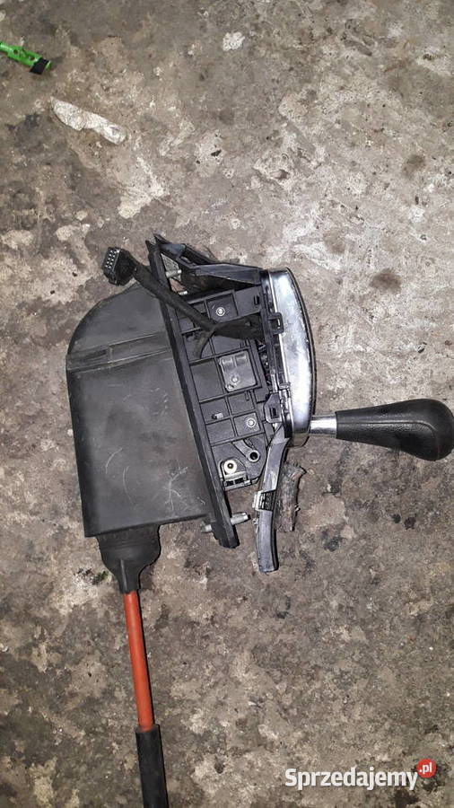 Wybierak kaseta zmiany biegów Tiptronic Audi C5 Rok produkcji 2001 Sieroszowice