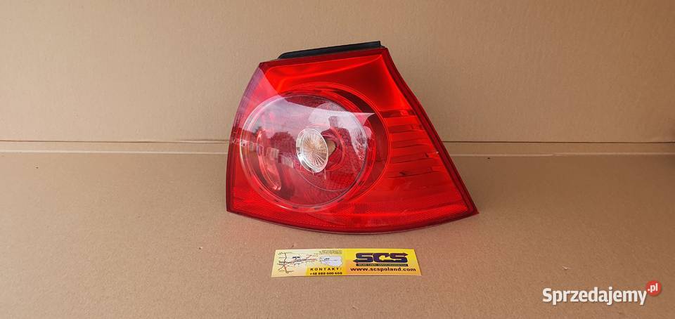VOLKSWAGEN GOLF V LAMPA TYŁ PRAWA 1K6945096