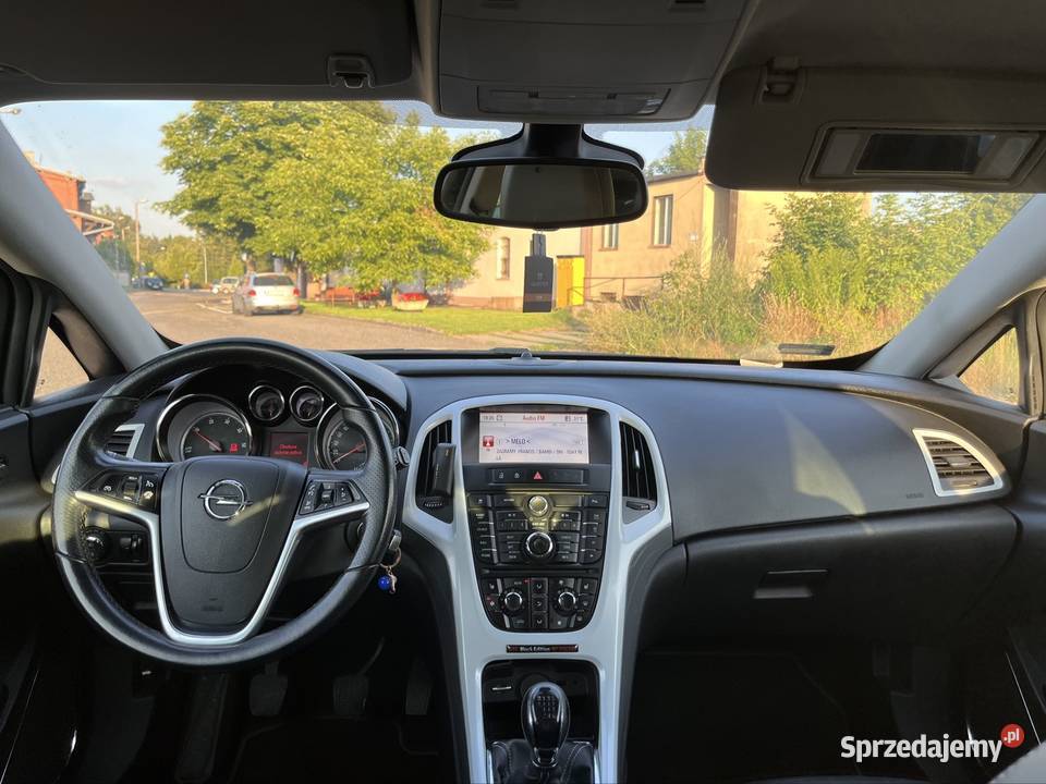 Opel Astra J GTC Black Edition 17 CDTI 131 2012 Krotoszyn