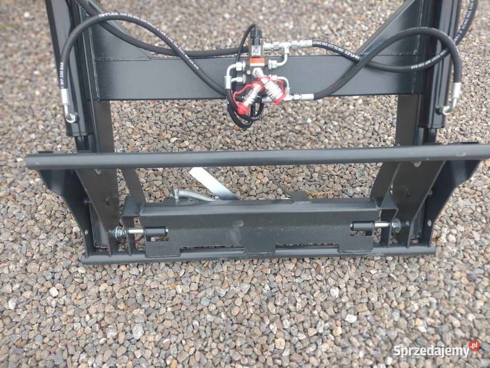 Rama Ładowacz Czołowy Firmy ROLAGRO model V700 łódzkie Pajęczno