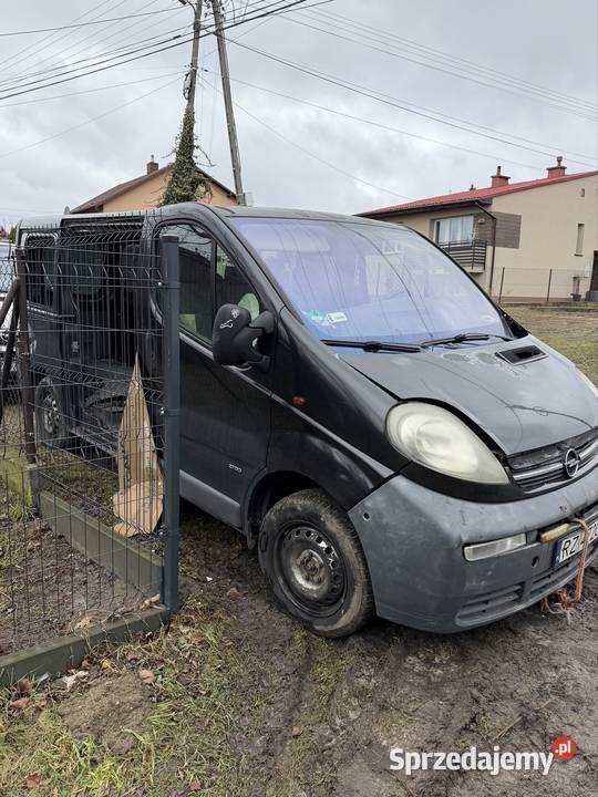 Vivaro 19d w calosci do zabrania czarny Rzeszów sprzedam
