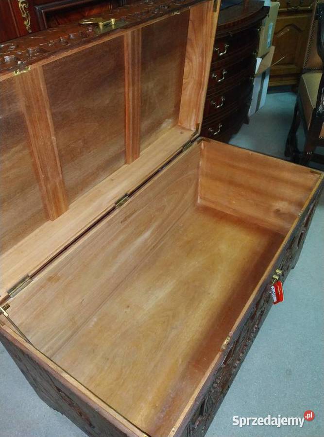 Duży rzeźbiony kufer skrzynia z drewna Białystok