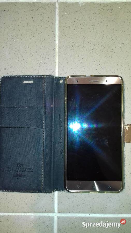 Telefon ASUS Z016D na części uszkodzony