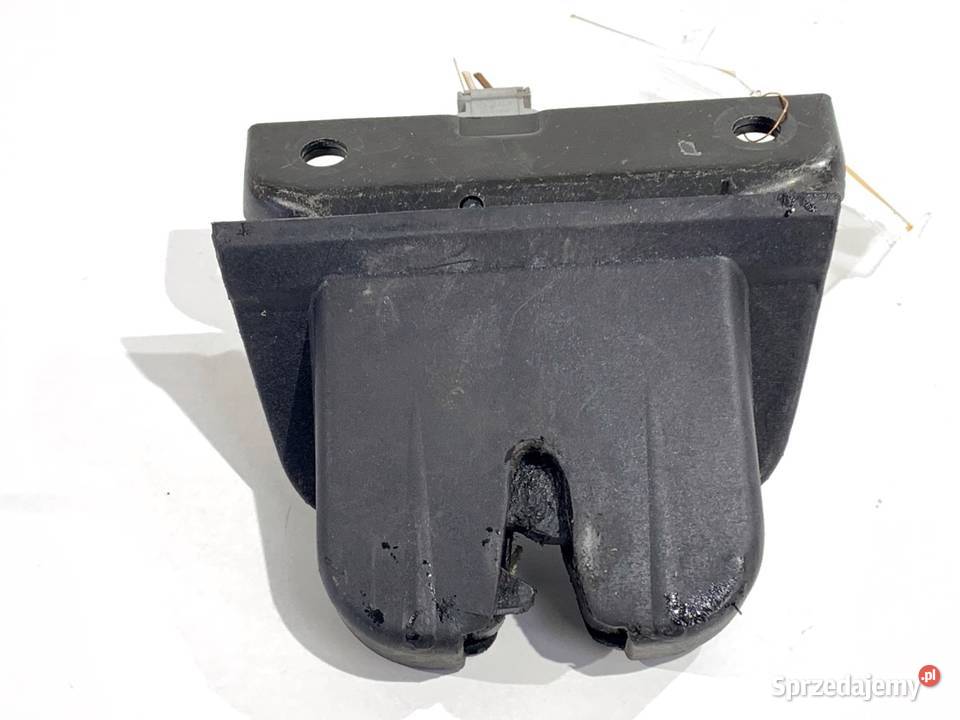 ZAMEK KLAPY TYŁ AUDI A4 B6 SedanLimuzyna podkarpackie