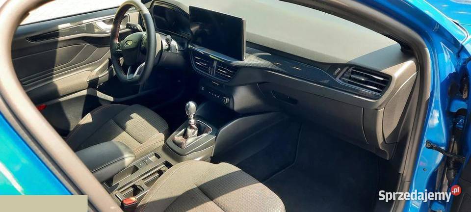 Ford Focus 10 EcoBoost Hybrid STLINE 125 2022r Rok produkcji 2022 Stadniki