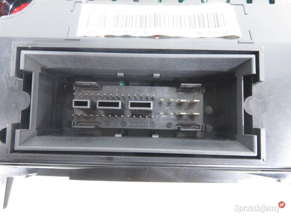 LICZNIK VW PASSAT B6 20 TDI 3C0920871E