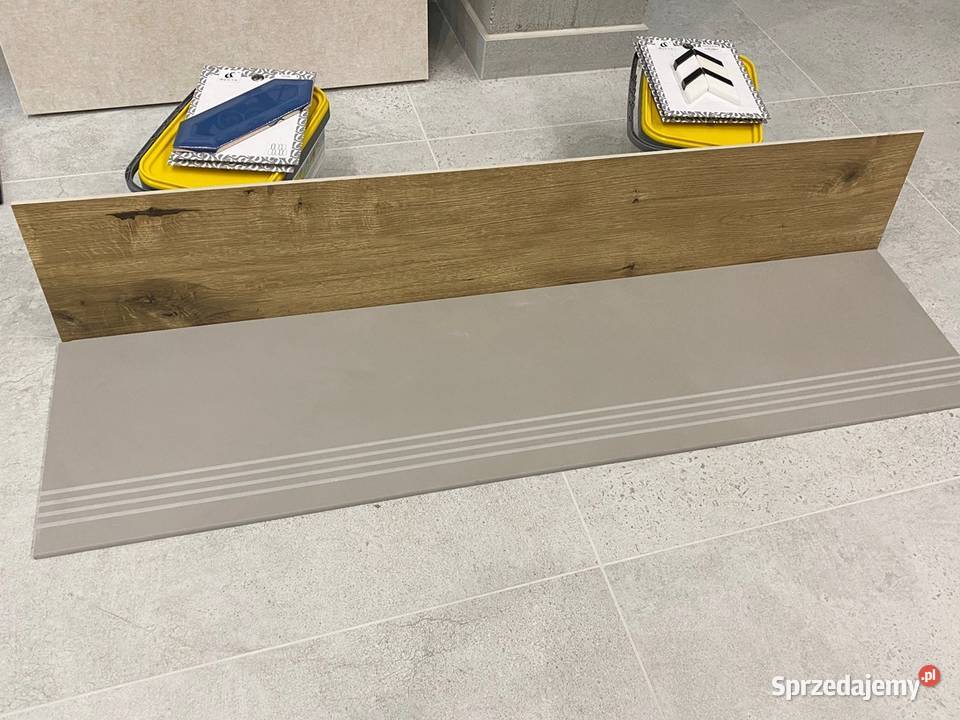 Gres schody stopnica 30x120 szara podstopnica Zakopane