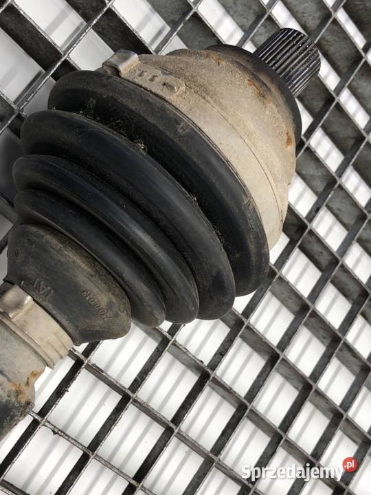 PÓŁOŚ PRAWY PRZÓD VW PASSAT B6 1K0407272EN 20 osobowe Półosie sprzedam