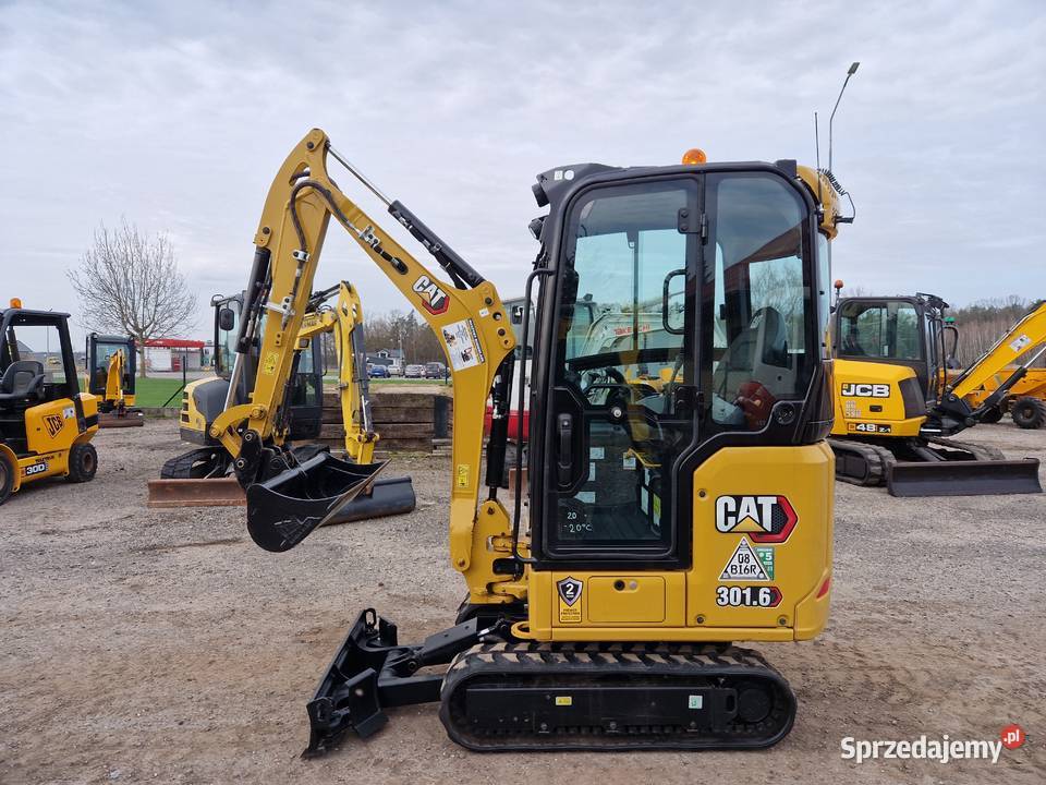 Minikoparka CAT 3016 2023r przebieg 300mtg Koparki Ryżki