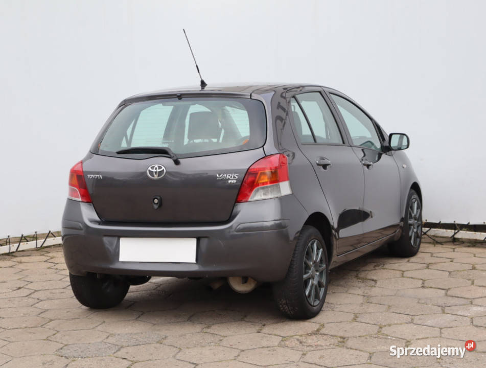 Toyota Yaris 133 Dual VVTi 74KM Łódź