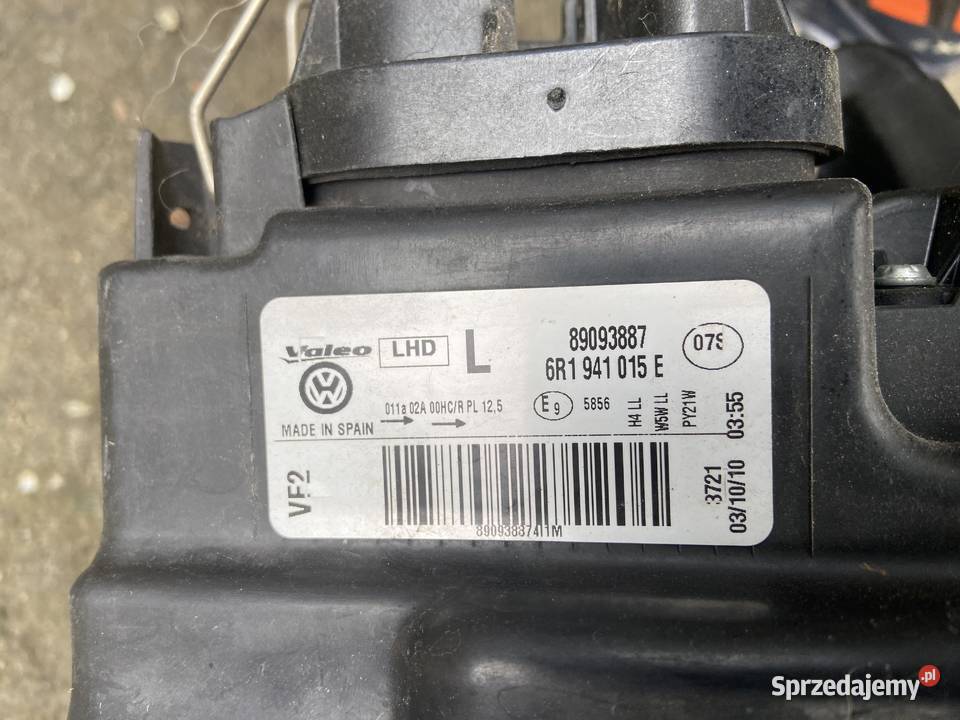 Lampa przednia prawa i lewa Polo 6R Kalwaria Zebrzydowska sprzedam