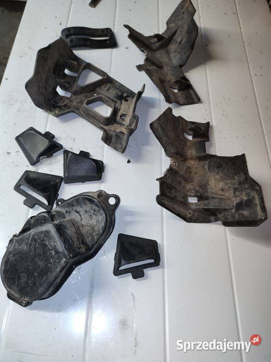 Osłona wahacza plastik goes 450 520 CF Moto