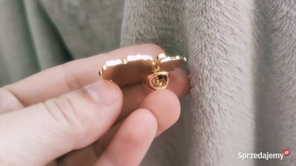 Pin przypinka broszka smok ze smokiem Haku w śląskie Tarnowskie Góry