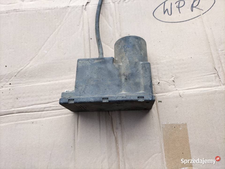 POMPKA ZAMKA CENTRALNEGO AUDI 80 B4 KOMBI Kamień-Kolonia