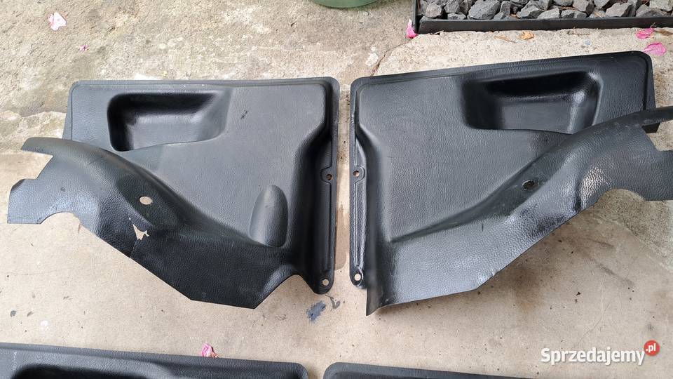 Fiat126p osłony boczki nadkoli tył Osłony i zaślepki
