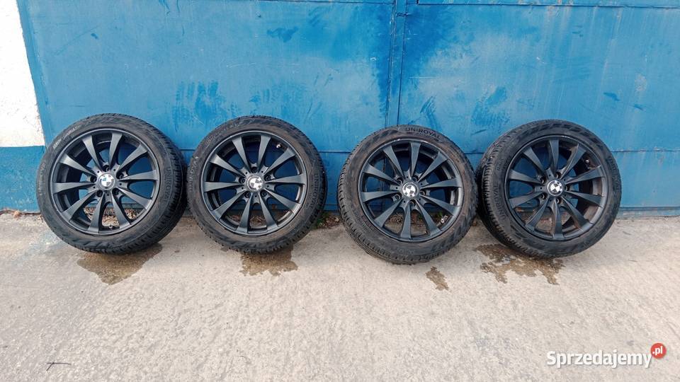 Opony z aluminiowymi felgami 22545R17
