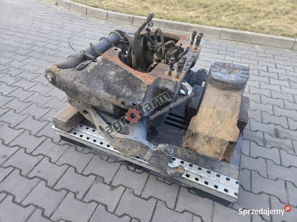 TUZ przedni podnośnik Massey Ferguson 8690