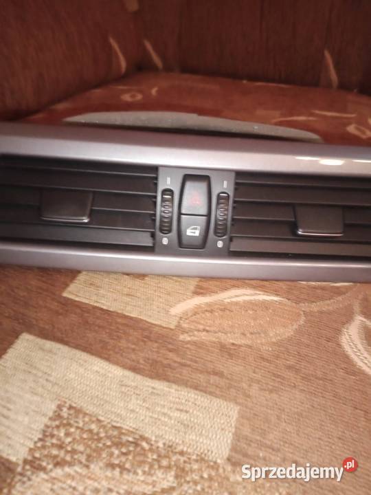 Dekor deski kratki wlotu powietrza BMW E60 E61 deski rozdzielcze, konsole Janów Lubelski