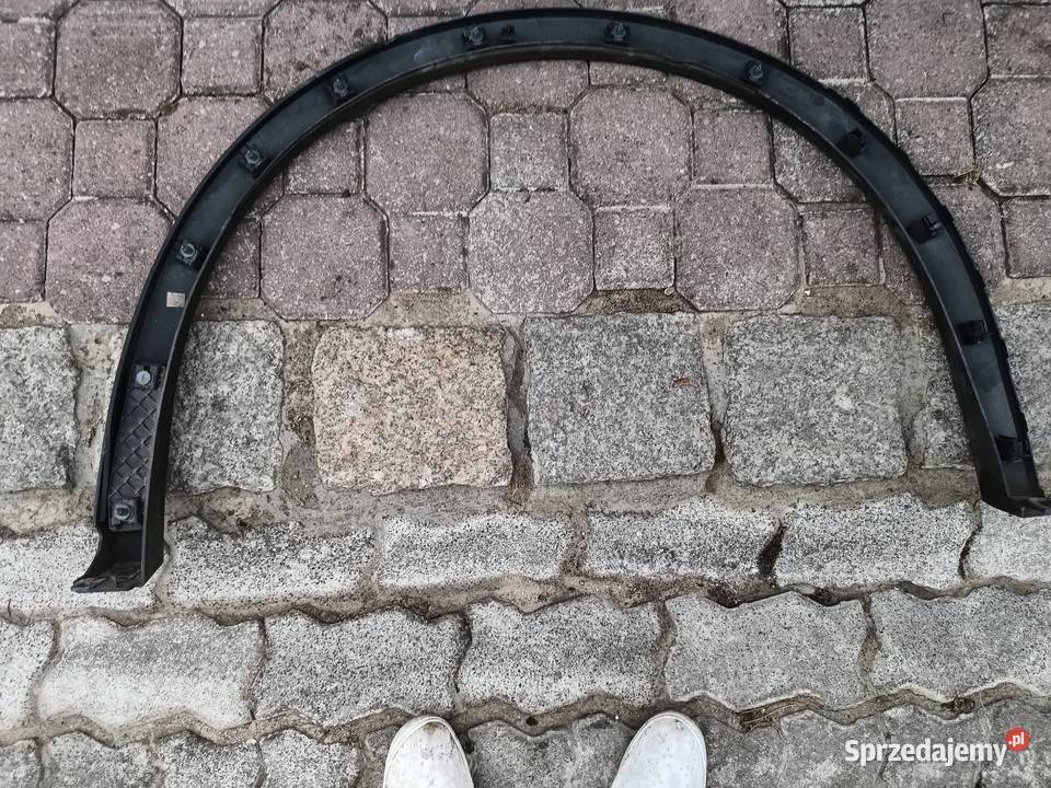 VW Tiguan listwa błotnika prawy tył