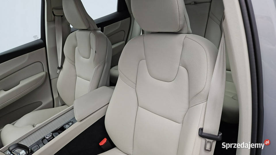 Volvo XC 60 B4 D AWD Plus Dark aut Z Polskiego gniazdo USB Warszawa sprzedam