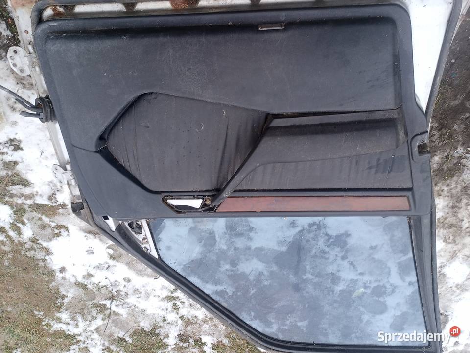 Sprzedam części Mercedes W124 części blacharskie Kozłów Biskupi