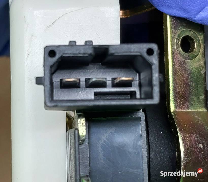 ZAMEK KLAPY BAGAŻNIKA SKODA OCTAVIA I 1U6827519 dolnośląskie