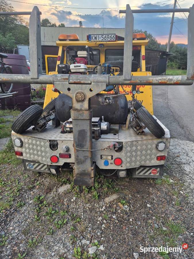 Holownik pomoc drogowa iveco na katb 7 osób Wieliczka