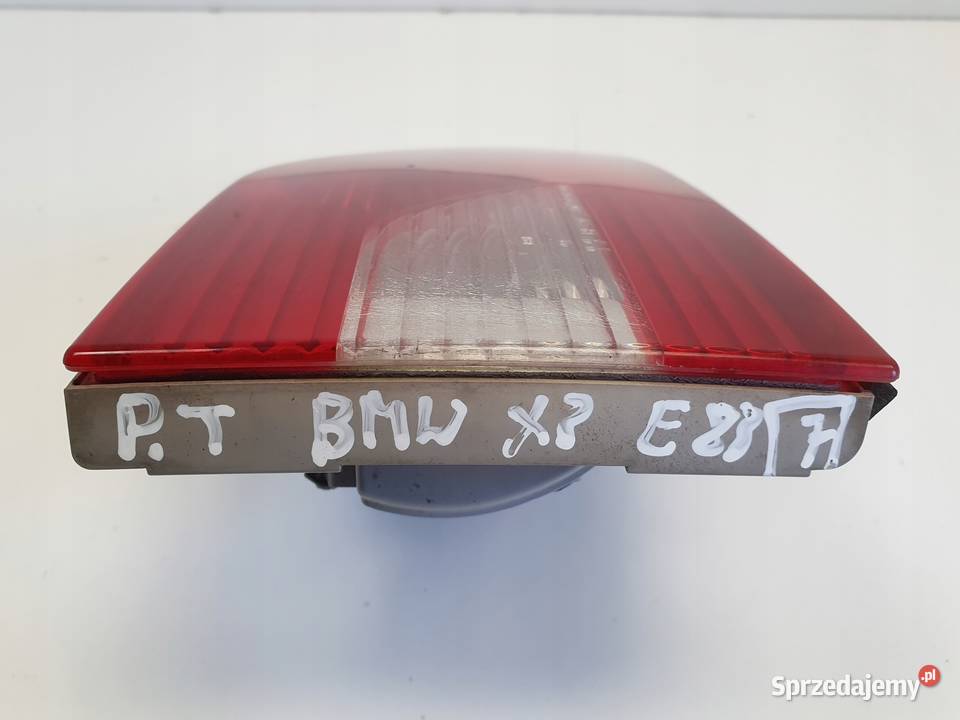 BMW X3 E83 0306r TYLNIA TYLNA LAMPA PRAWA prawy lubelskie Rudka