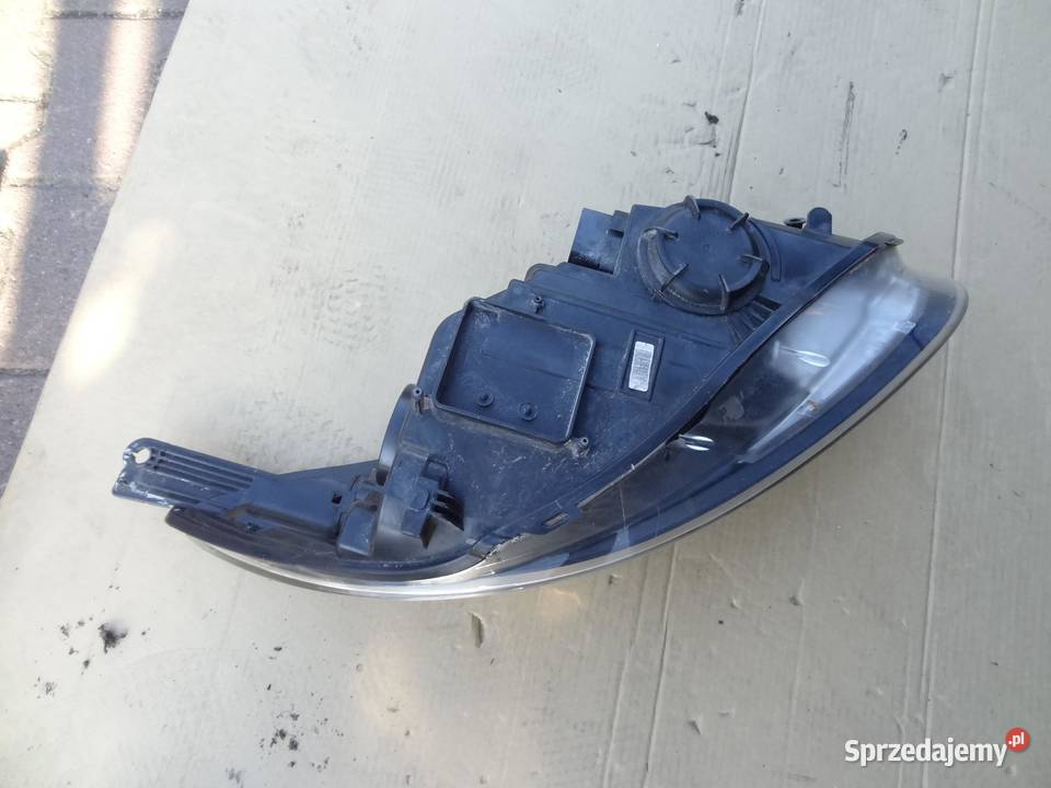 LAMPA LEWA PRZEDNIA PRZÓD FORD FOCUS MK3 osobowe Lampy przednie