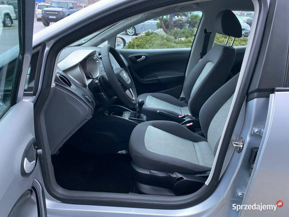 Seat Ibiza Klimatronic stan tempomat manual el benzyna Ibiza Żory sprzedam