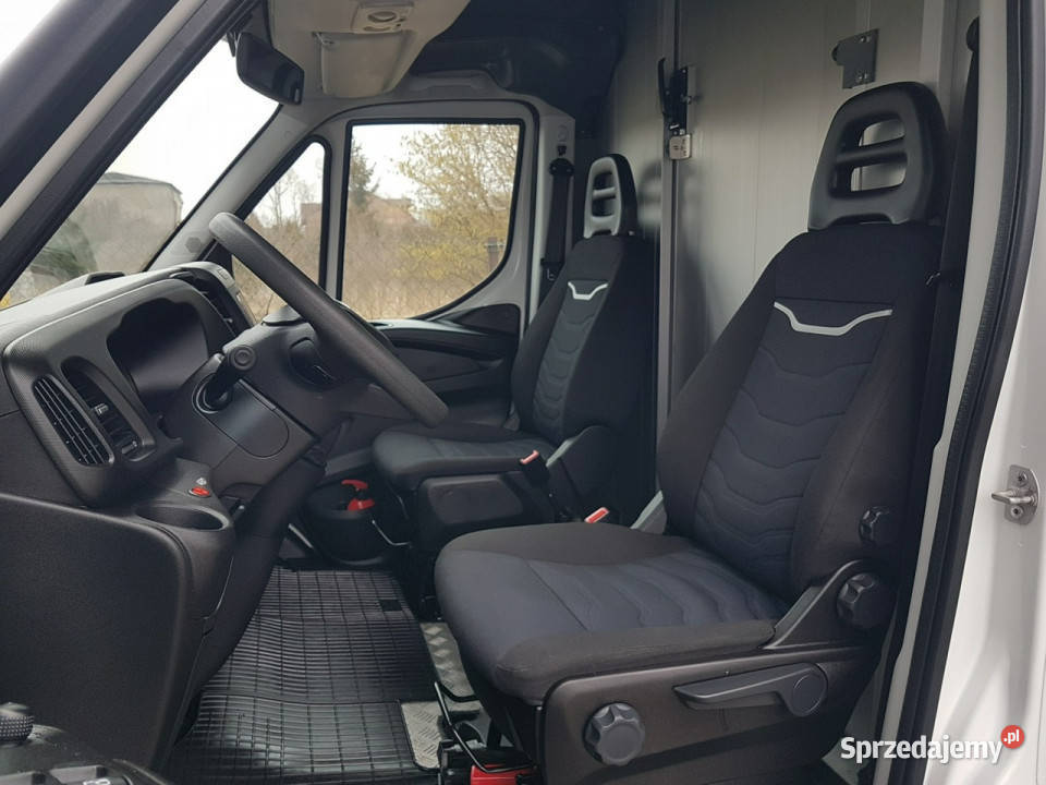 Iveco Daily KONTENER NISKOPODŁOGOWY 443x223x242 śląskie Poręba