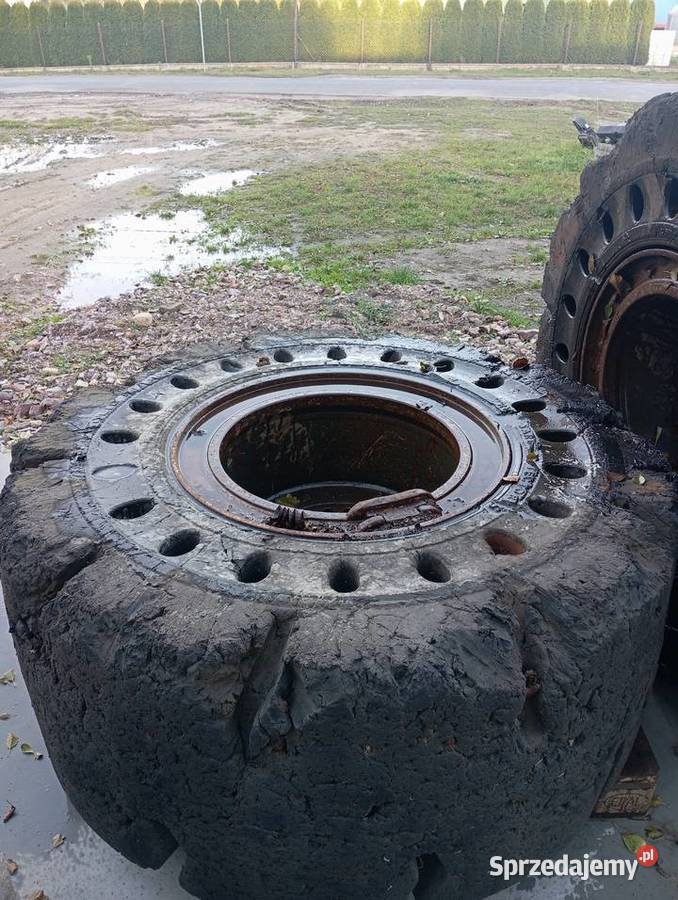 Koła pełne do ładowarki 23525 Błędów