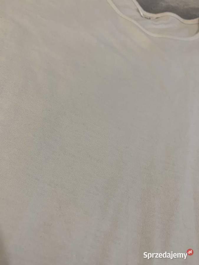 Tshirt koszulka bluzka z krótkim rękawem czysta Jasło
