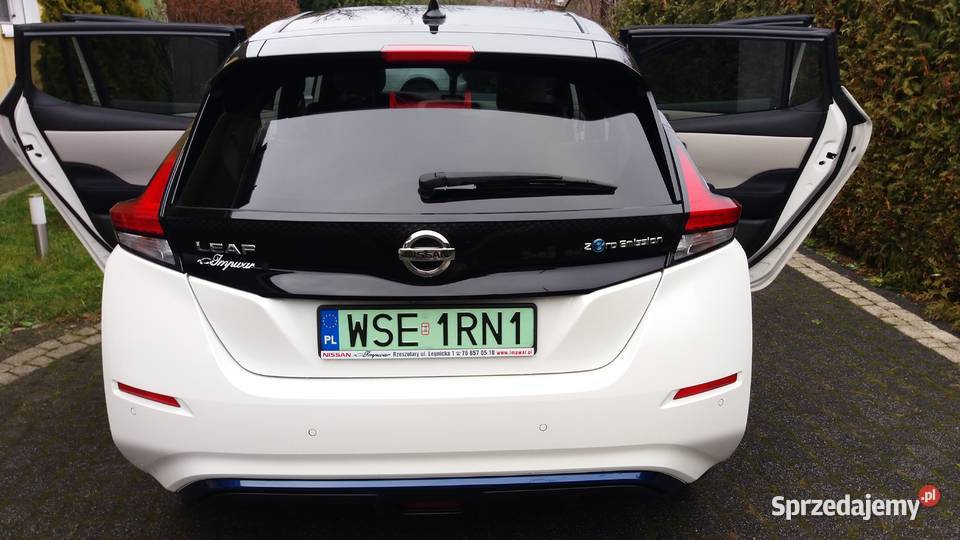 Nissan Leaf 62 kWh limited 10 biała perła podgrzewane fotele Sierpc