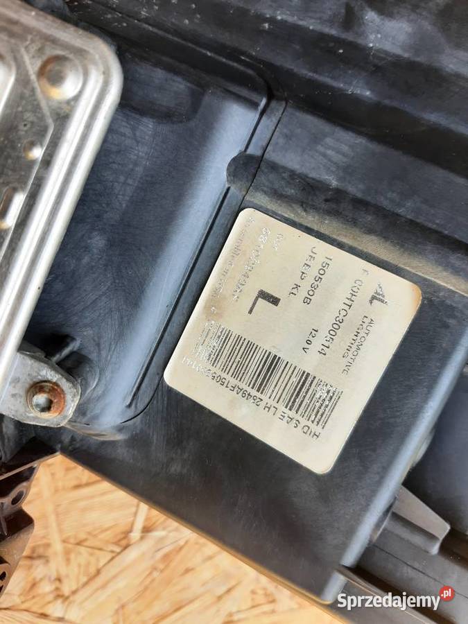 Jeep Cherokee kl lampa przednia reflektor xenon Strzyżewice