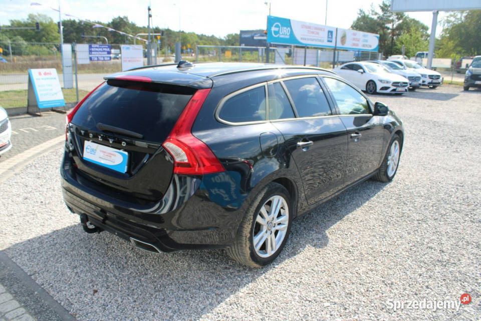 Volvo V60 Hak elektryka tempomat I 20102018 czarny mazowieckie Warszawa sprzedam