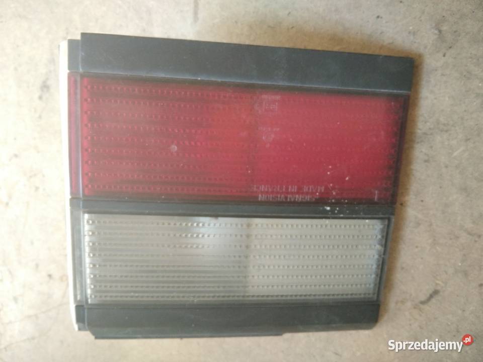 Lampa tył VW passat b3 lewa prawa z klapy kpl Rok produkcji 1990 Krośniewice