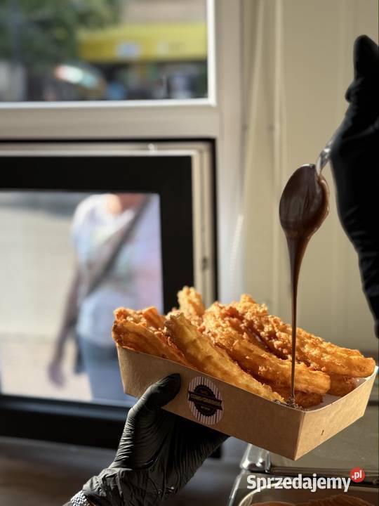 Gotowa do pracy budka gastronomiczna CHURROS Gorzów Wielkopolski