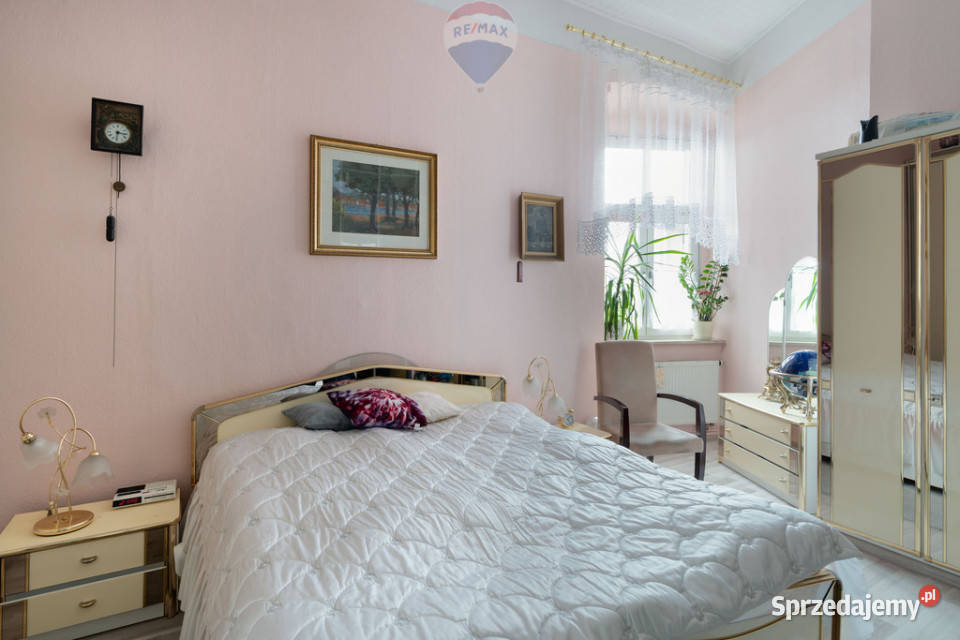 Centrum miasta ale zacisznie kameralna kamienica sprzedam