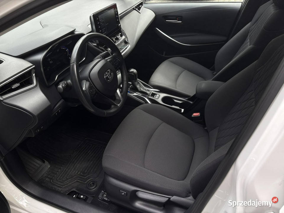 Toyota Corolla 18 Hybrid 122 COMFORT TECH salon mazowieckie sprzedam
