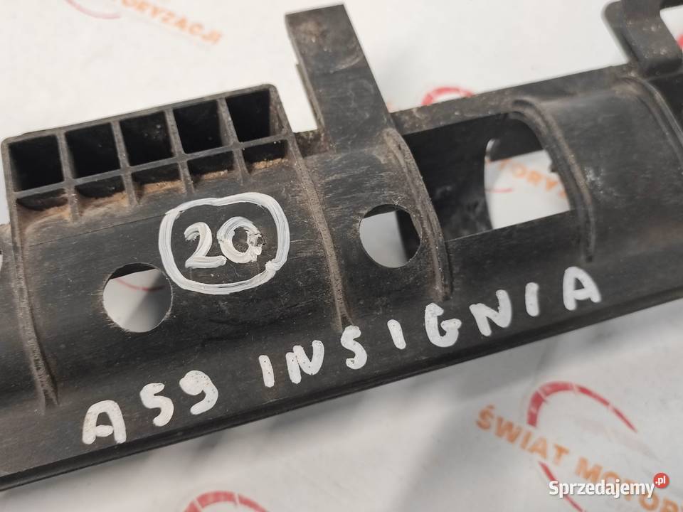 OPEL INSIGNIA A I 10r ramka chłodnicy 13241736 osobowe Części montażowe świętokrzyskie Kielce