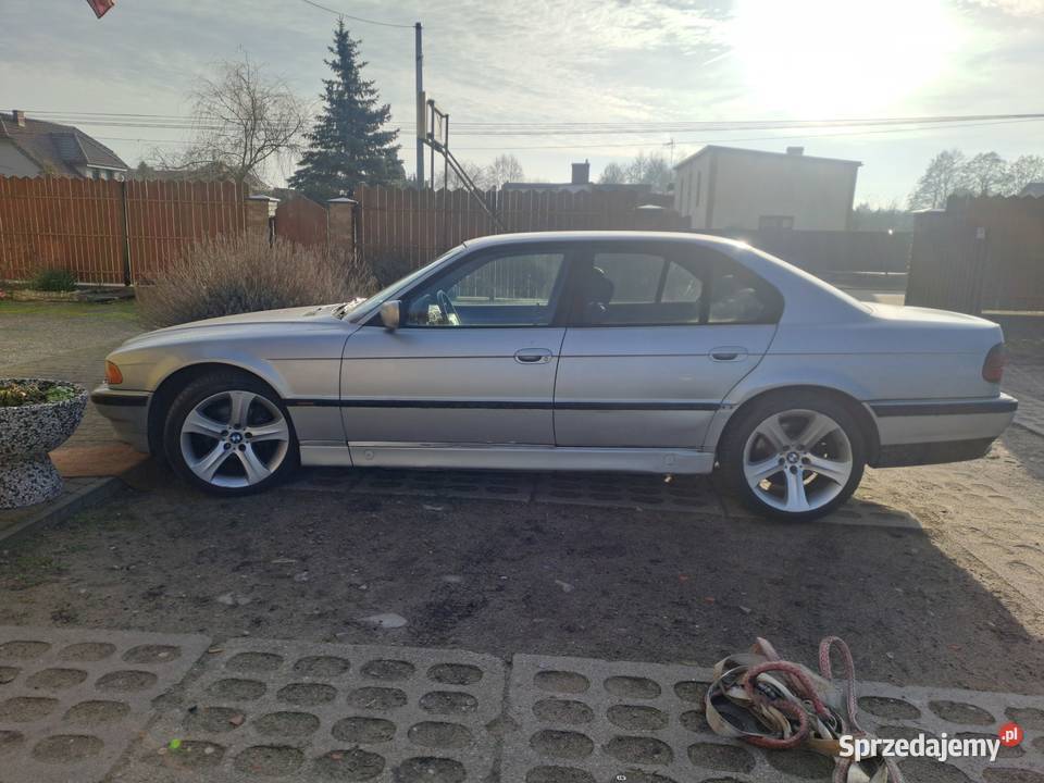 BMWE38 735i V 8 Shadowline Wronki