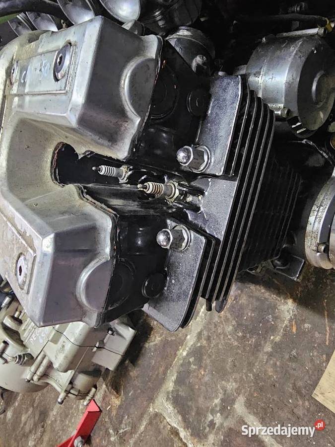Honda cbx 750 głowica cbx750 wałki rozrządu Cylindry, głowice, pierścienie Jelenia Góra